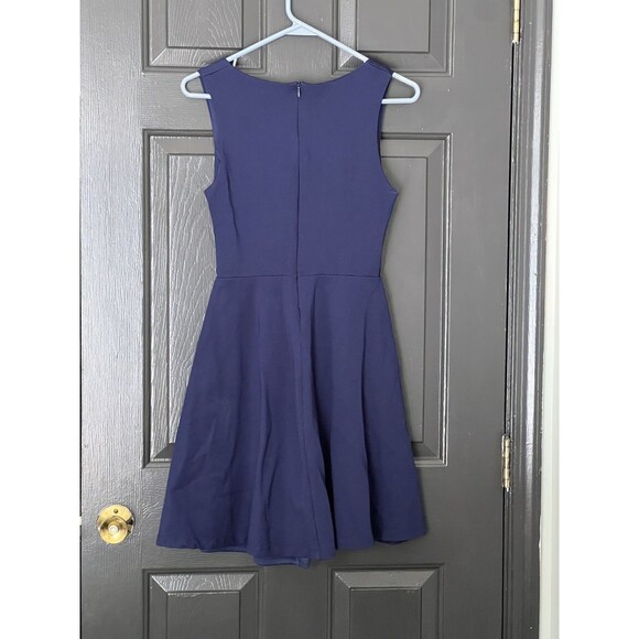 Lulu’s navy Blue V-Neck Dress fit and flair Size S - Picture 2 of 5